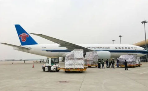 张家口昆明机场物流助力鲜花输送全国